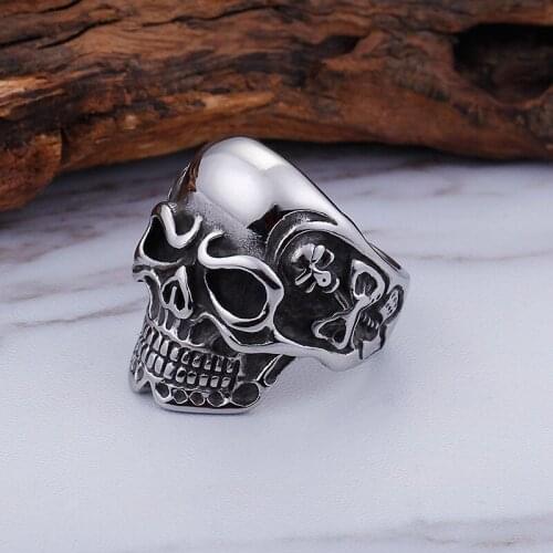 Europe and the United States punk Gothic rock personality skull titanium steel casting mens ring