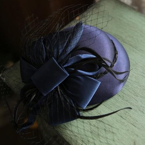 2019 Autumn Horse Race Evening Dinner Cocktail Women Veil Fascinator Hat White Black Satin Bow Wedding Hat Headwear Hair Clips