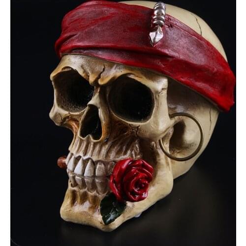 1 Pcs Resin Craft Skull Horror Statue Creative Pirate Style Statue Sculpture Birthday Gift Home Office Vintage Decoration Skull