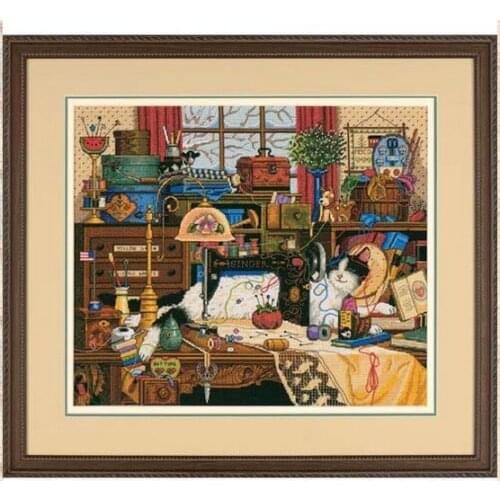 14/16/18/27/28 Top Quality beautiful counted cross stitch kit Maggie The Messmaker sewing machine cat kitty dimensions 03884