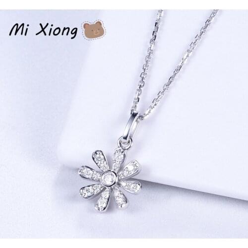 Mi Xiong Snowflake Clavicle Chain Necklace for Women Silver 925 Sterling Exquisite Elegant Luxury Jewelry Classic Party Wedding