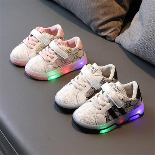 Disneys 2021 new private label a pedal shell head between infant child flash shoes sneakers