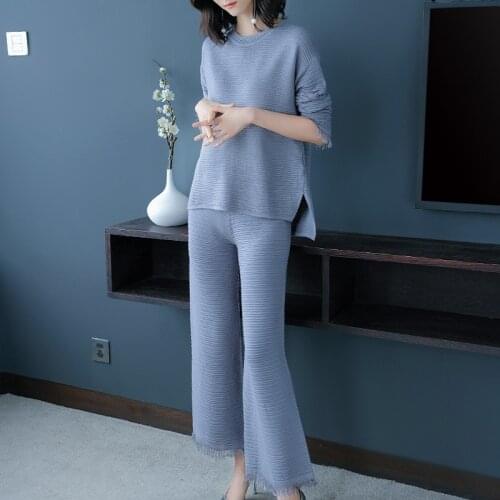 Womens knit Sets Autumn Winter Women Pant suits New loose pullover sweater+Wide-leg Pants Knit Suit Fashionable Two-piece Suit
