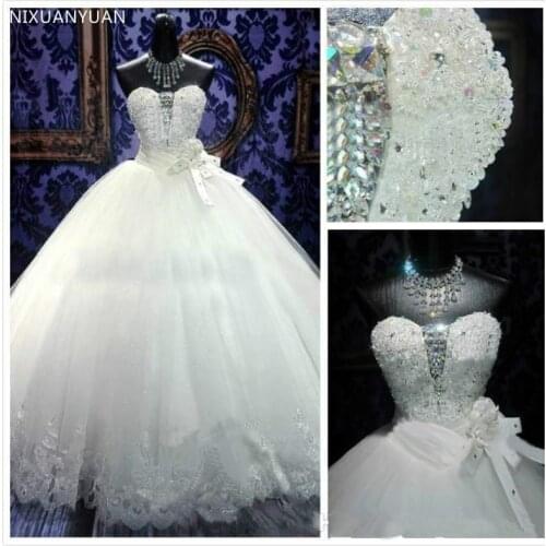 Ball Gown Wedding Dresses 2021 Strapless Princess Gowns Hand-Made Flowers Embroidery Appliques Wedding Gowns Rhinestones