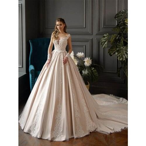 2021 Hot Sale O-Neck Full Sleeve Embroidery Appliques Tulle Bridal Ball Gown Luxury Button Back Chapel Train Wedding Dress