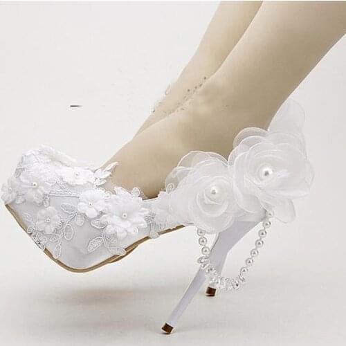 2018 White Spring Dress Shoes Satin Wedding Shoes Round Toe Tassel Crystal Bridal Shoes Popular Bridal Dress Shoes