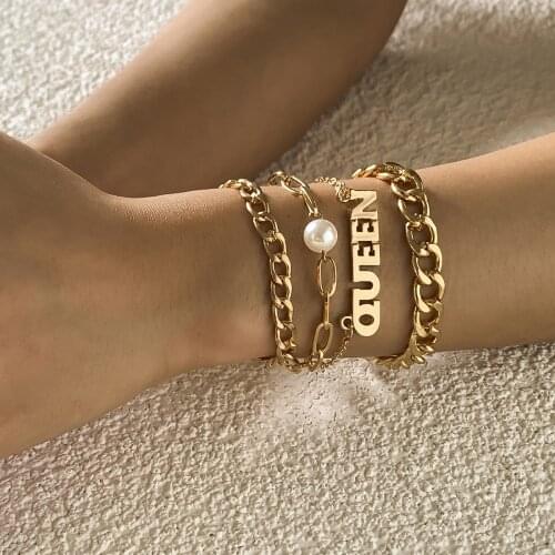 4PCS/SET Simple Punk Style QUEEN Letter Layered Gold Bracelet Bangles Sets for Women Girls Party Engagement Bracelet Jewelry
