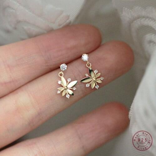 925 Sterling Silver European Style 14k Gold Earrings Women Simple Small Fresh Flower Earrings Exquisite Fashion Wedding Jewelry