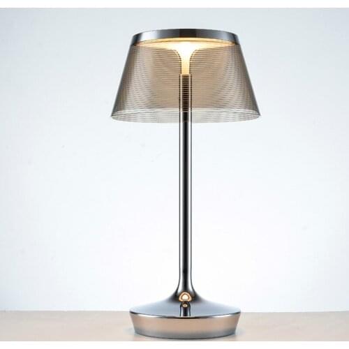 Nordic ins original designer LED small table lamp creative modern personality light luxury study bedside bedroom lamp LB100818