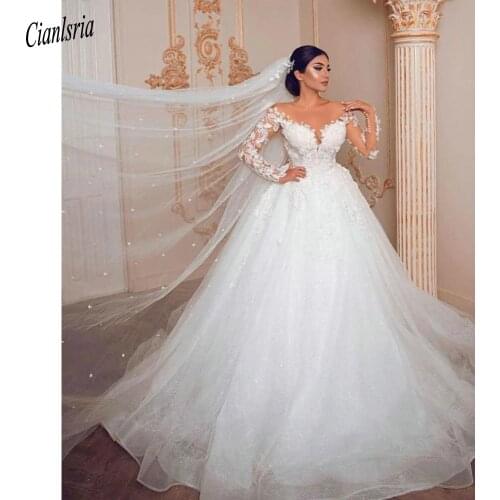 Classic Illusion O-Neck Long Sleeve Saudi Arabic Ball Gown Wedding Dress Floral Appliques Lace Dubai Bridal Gown