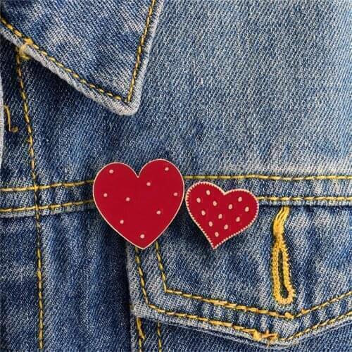 Cartoon Red Big Small Heart Enamel Pins Cute Women Brooch Denim Jackets Lapel Pin Decoration Badge Fashion Jewelry Gift Alloy