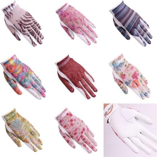 Women rabbits Golf Glove golf accessories Soft leather Breathable Golf Gloves white Color Anti-sli batting gloves 2pcs