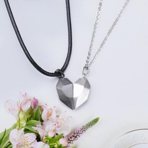 Love Necklace Heart Shape Fine Workmanship Couple Lettering Heart Love Pendant Necklace for Dating Lucky Stone Love Pendan