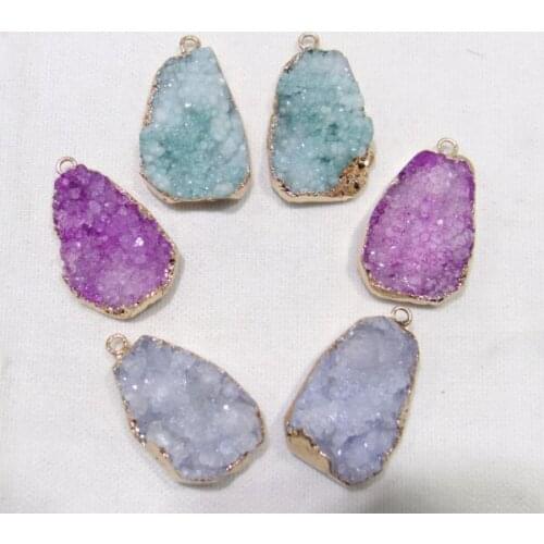 Natural Titanium Crystal Druzy Quartz Quartz Geode stone Onregelmatige vorm hanger crystal voor diy sieraden maken ketting 6 pcs