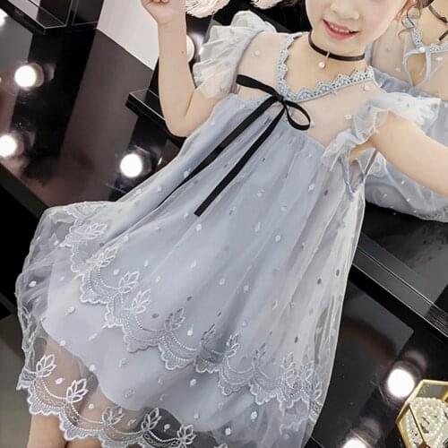 Princess Dress Flying Sleeve Lacework Long Girls Fluffy Lace Stitching Net Yarn Dress for Vacation