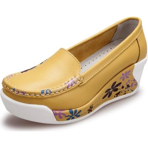 Hot Women Sneakers 2019 Breathable Waterproof Wedges Platform Vulcanize Shoes Woman Pu Leather Women Casual Shoes Tenis Feminino
