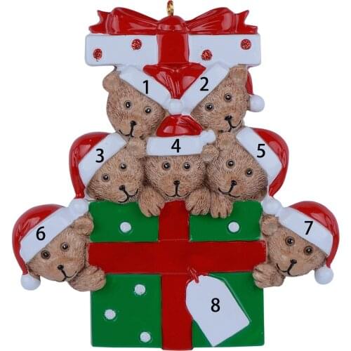 Wholesale Resin Bear Family Of 7 Christmas Ornament Personalized Gift Write Your Own Name For Holiday Home Decor Miniature Craft