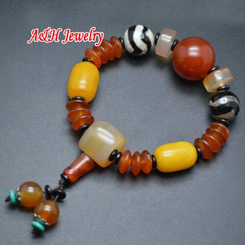 High Quality Natural Red Stone Ancient Tibetan Buddhism Jewelry Fashion Men and Women Prayer Mala Bracelets Guru Beads
