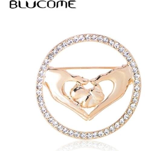 Blucome Crystal Love Hands With Newborn Baby Brooches Badge Gold Color Doctor Jewelry Brooch Pins Gifts for Women Accessories