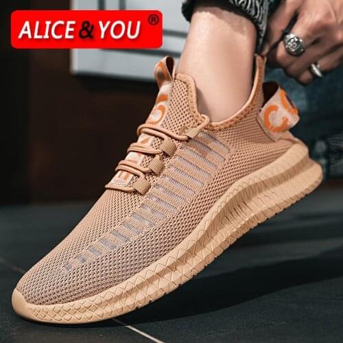 2021 Hot Sale Mens New Trend Casual Shoes Breathable Soft Sneakers High Quality Mesh Soft Summer Flying Fabric Casual Shoes