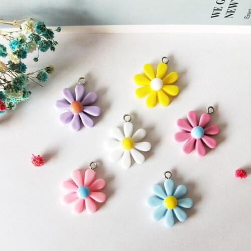 20pcs/lot 21*21mm Resin Daisy Earring Charms Cute Flowers Pendant Floating DIY Hair Jewelry Making Accessory Handmade FX126
