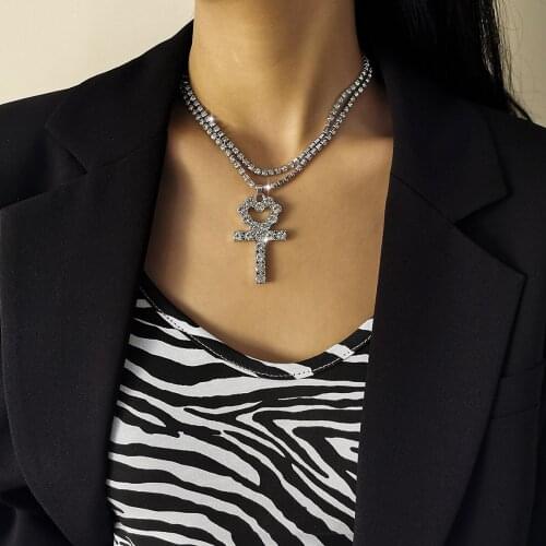 2021 Womens Jewelry Temperament Tassel Multi-layer Necklace for Women Simple Full Claw Chain Cross Peach Heart Necklace Gift