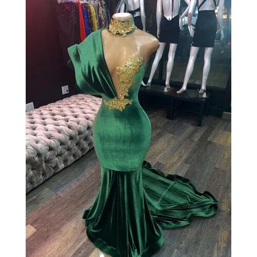 Elegant Green Velvet Mermaid Prom Dresses robes de soirée High Neck Lace Appliqued Beaded Evening Gowns Sweep Train Party Dress