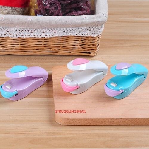Kitchen Accessories Tools Portable Mini Sealing Machine for Kitchen Storage Plastic Bag Sealer Food Storage Sealing Bag Clip Hot