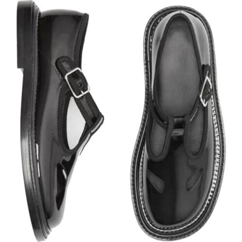 Preppy Style Women Casual Buckle Flats Sandals Patent Leather Hollow Out Round Toe Sandals Shoes British Fashion Gladiator Shoes