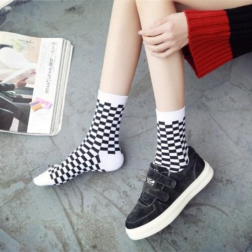 Harajuku Streetwear Black and White Checkered Cotton Socks Couple Socks Men Socks Skateboard Checkerboard Socks Women Long Socks