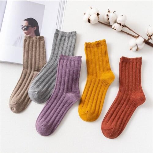 2018 new autumn and winter new crescent edge solid color soft and colorful casual wild ladies socks