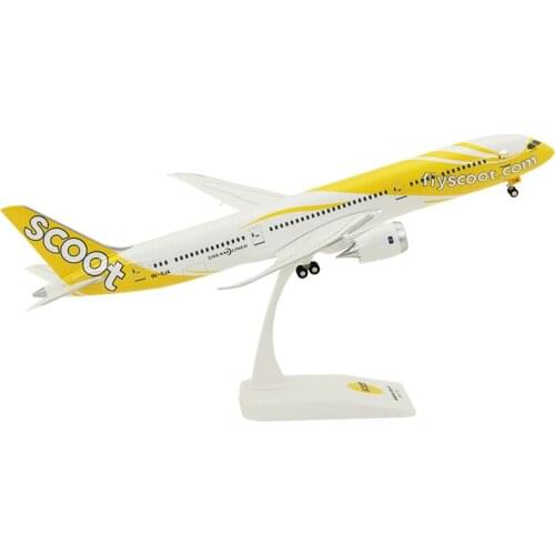 1:200 Simulation Boeing B787-9 Scoot Airlines Singapore ABS Assembled Airplane Model Decoration Collection With Landing Gear