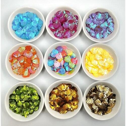 200Pcs Shell Shape Sequins 13mm Pink White PVC Loose Sequin Sewing Paillette DIY Garment Accessories Craft Christmas Decorations