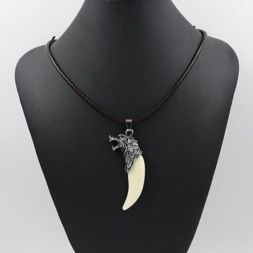 Punk Bully Wolf Tooth Pendant Leather Rope Men South Korean Fashion Accessories Individual Bone Necklace