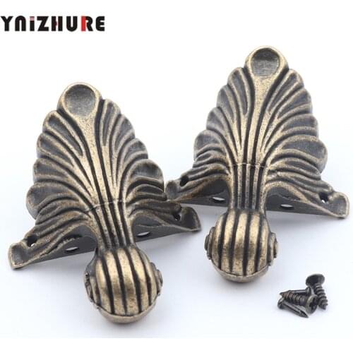 4Pcs Case Box Corners For Antique Furniture Decorative Triangular Pattern Carved Bronze Tone
