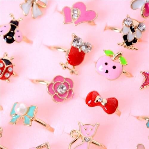 2Pcs Fashion Adjustable Love Kids Cute Sweet Rings Design Flower Animal Children Costume Jewelry Toy Gift Finger Rings