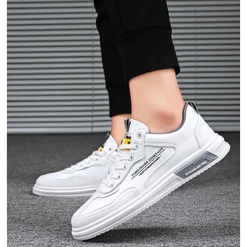 2021 Mens White Sneakers Breathable Running Male Mesh Sport Shoes Zapatillas Hombre Super Light Casual Shoes Tenis Masculino