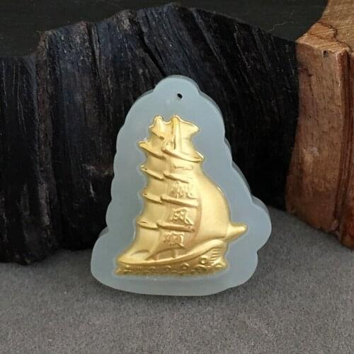 Fine Jewelry 24k Gold Hetian Jade with Go Well Fashion Lovers Necklace Pendant