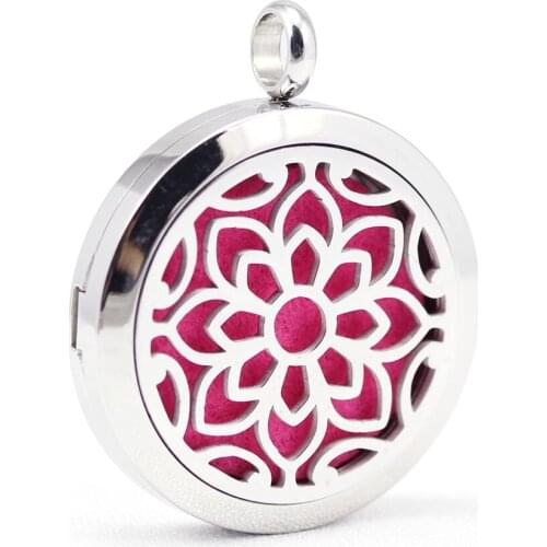 30mm 316L stainless steel round flower design aroma aromatherapy essential oil diffuser necklace