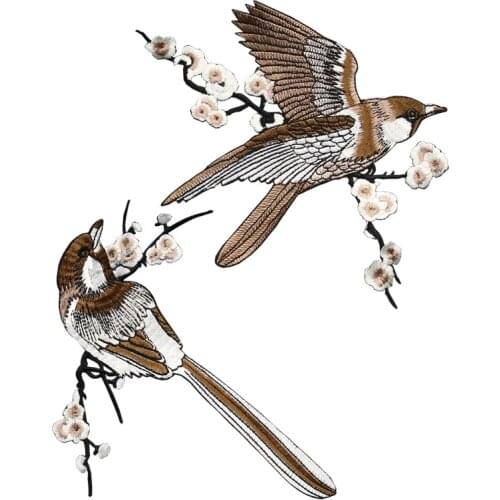 1Pcs Patches for Clothing Bird Flower Embroidery Patch Iron On Clothing Appliqued Badges Fabric Flowers Embroidery Stickers