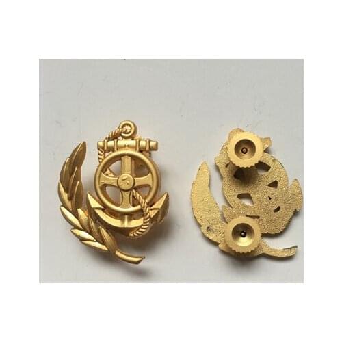 Customized Die Casting Metal Badge in Gold Plating with Screw