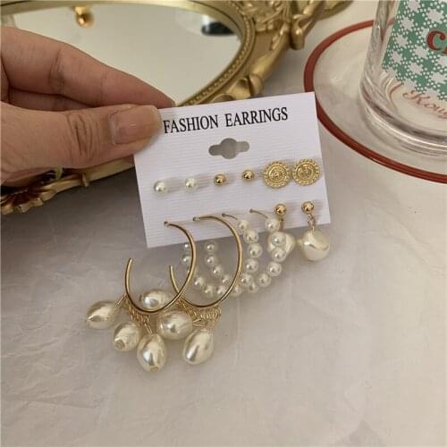 Fashion Gold Pearl Beaded Hoop Earrings Set Women Coin Earrings Oversize Metal Circle Punk Earring 2021 Female Fashion Jewelry
