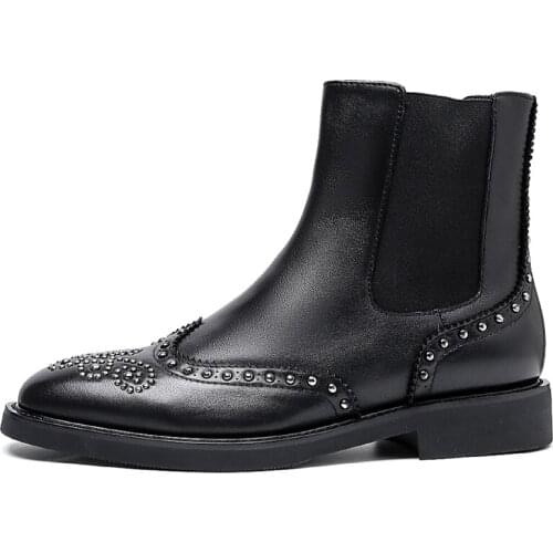 Hot Selling Cow leather Metal rivet Mens Boots Ankle Martin Boots Shoes Fashion work Boots High Quality Retro Shoes