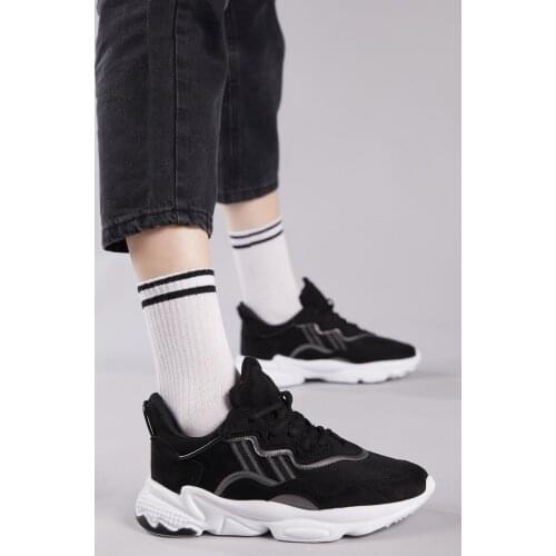 Black Mens Sport Shoes 2021 Fashion Running Sneakers Casual New High Quality Running Shoes for Men and Women Breathable Sneaker