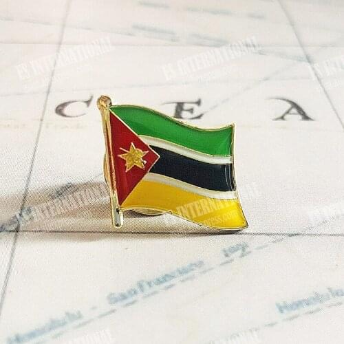 Mozambique National Flag Lapel Pins Crystal Epoxy Metal Enamel Badge Paint Brooch Souvenir Suit personality Commemorative