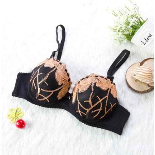The new comfort bra gather adjustable bra fashion girls high-grade breathable underwear embroidered 213 # buy 4 get 1 free