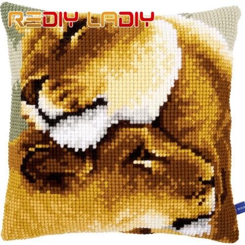 Cross Stitch Cushion Cover Lion Friendship 100% Acrylic Yarn Pillow Case Chunky Cross-Stitch Kits Home Decorative Throw Pillows