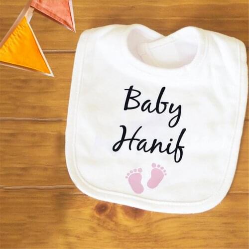 Personalized Baby Name Feeding Smock Baby Shower Gifts Baby Bibs Custom Text Newborn Baby Eating Accessory Baptism Gift Favors