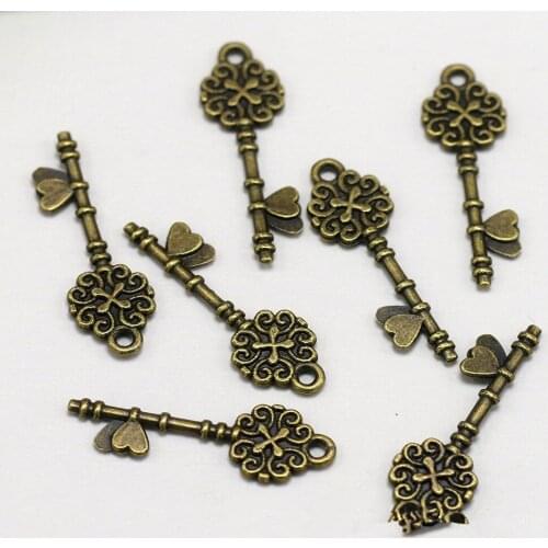 50PCS/LOT Antique Old Look Bronze Keys Vintage DIY Pendant Metal Charms Decorations Metal Craft MX 004