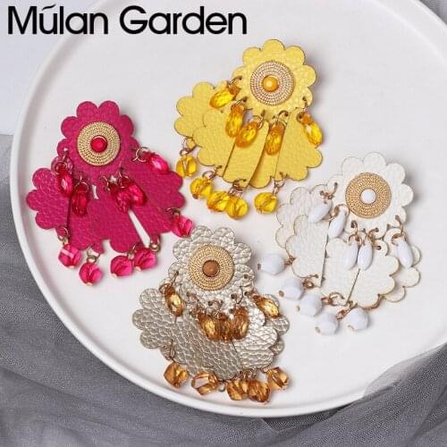 Vintage Flower Faux Leather Earrings for Women Rhinestone Tassel Pendant Drop Earrings Jewelry Accessories Hot Sale Wedding Gift